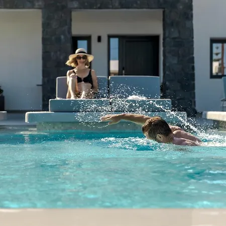 Onyx & Otel Karterados (Santorini)