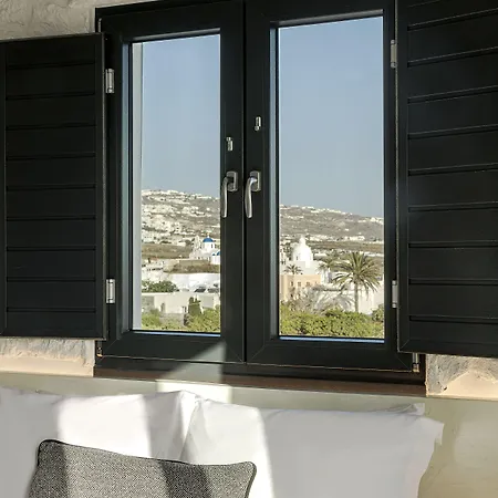 Onyx & Hotel Karterados (Santorini)