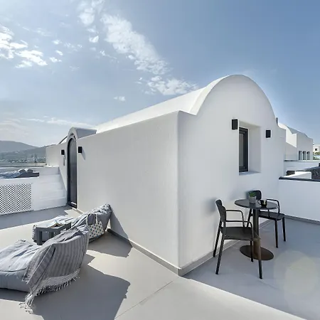 Onyx & 3* Karterados (Santorini)