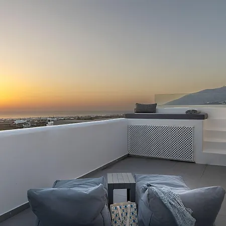 Onyx & Hotel Karterados (Santorini)