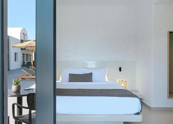 Hotel Onyx & Karterados (Santorini)