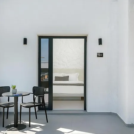 Onyx Hotel&suites Karterados (Santorini)