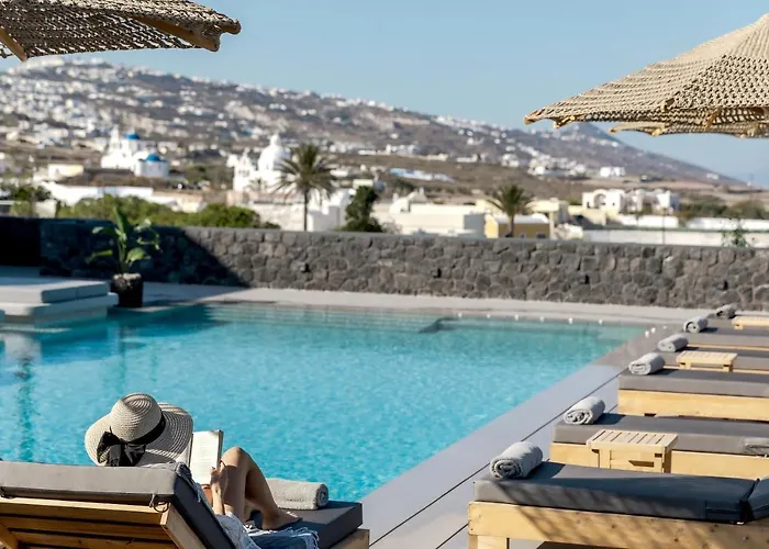 Onyx & 3* Karterados (Santorini)